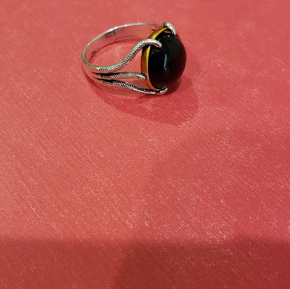 Men's Vintage Black Agate Eagle Claw Ring - Picture 6 of 11